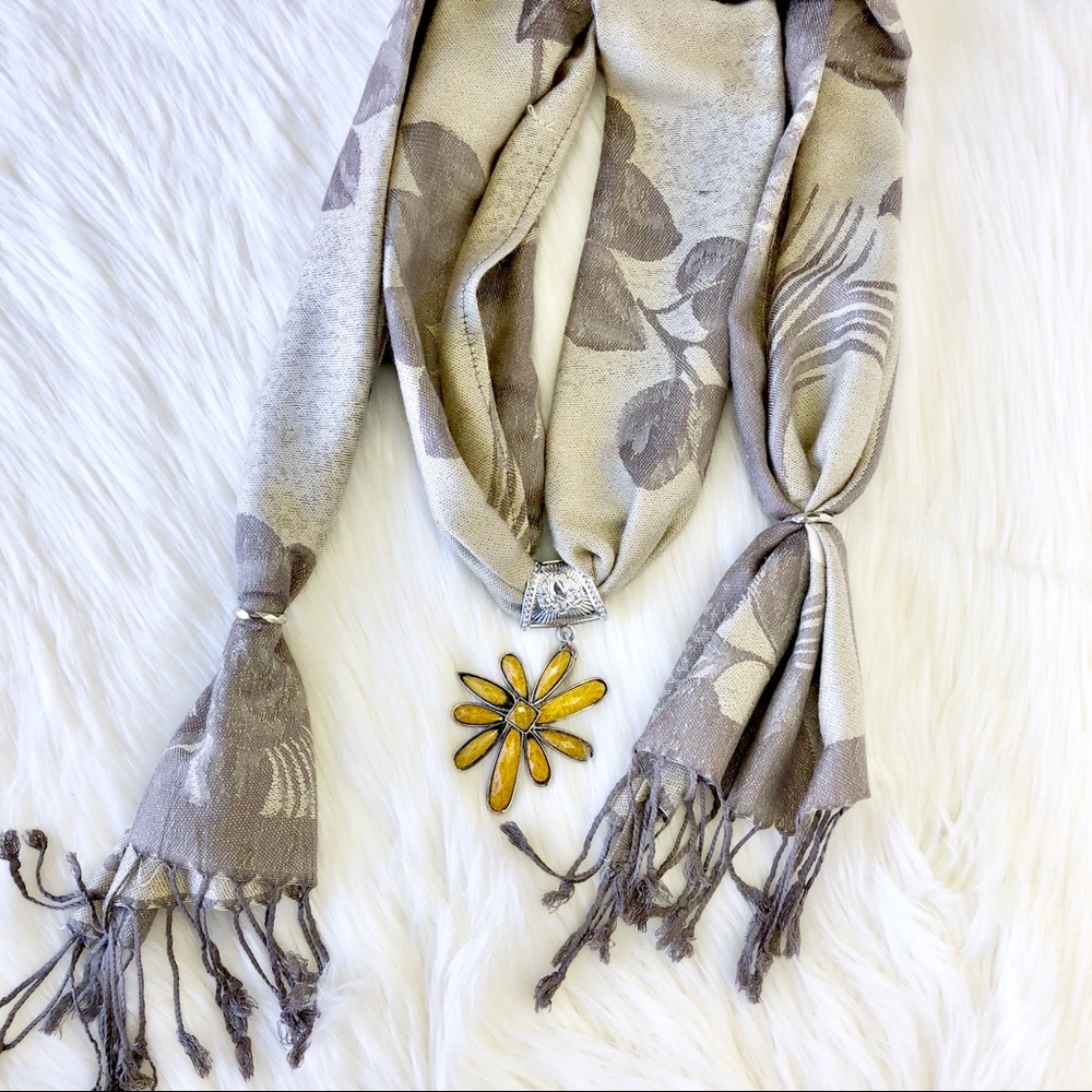 ✨Eyanatia Pashmina Jewelry Scarf ✨